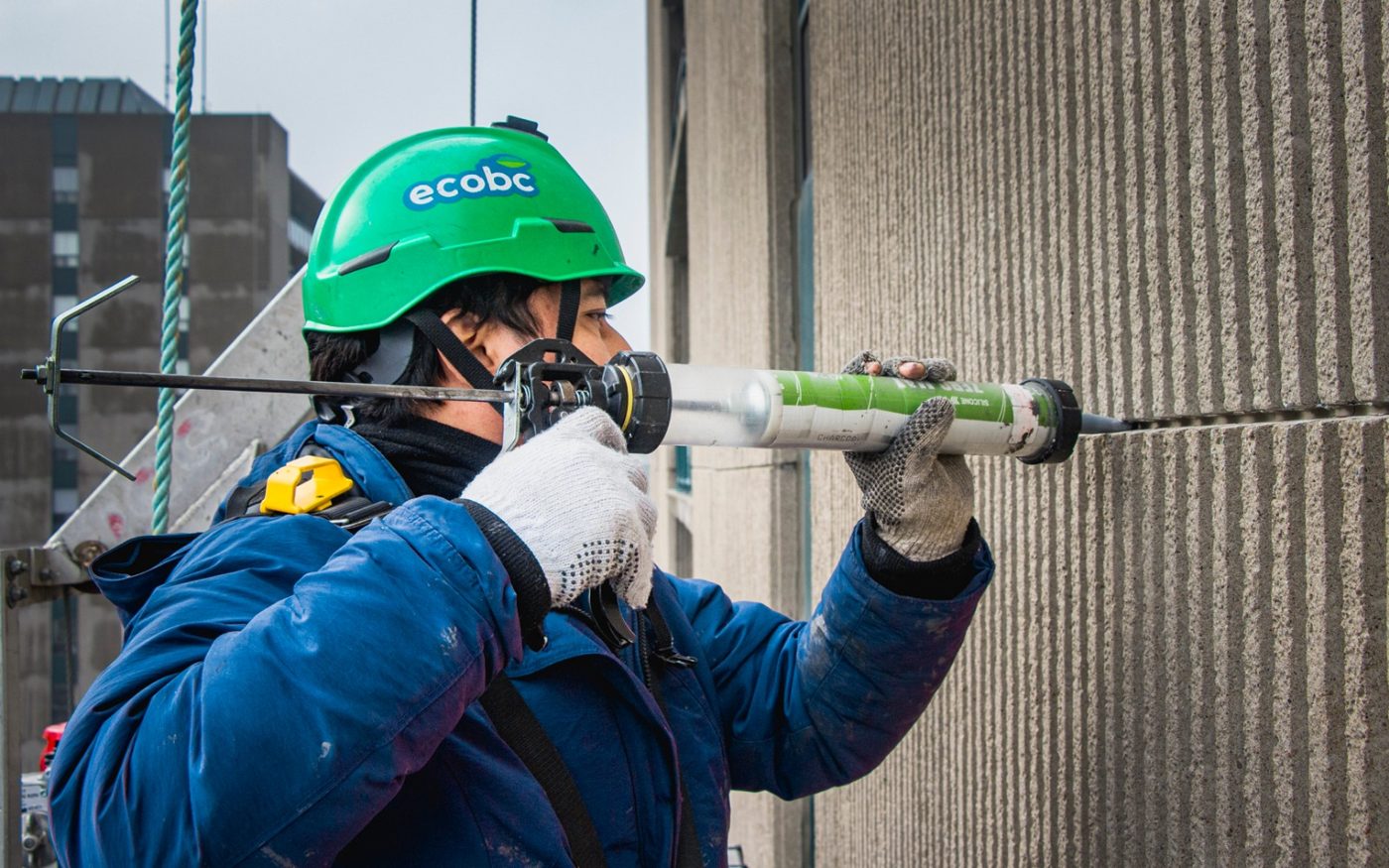 Precast joint recaulking from a swing stage